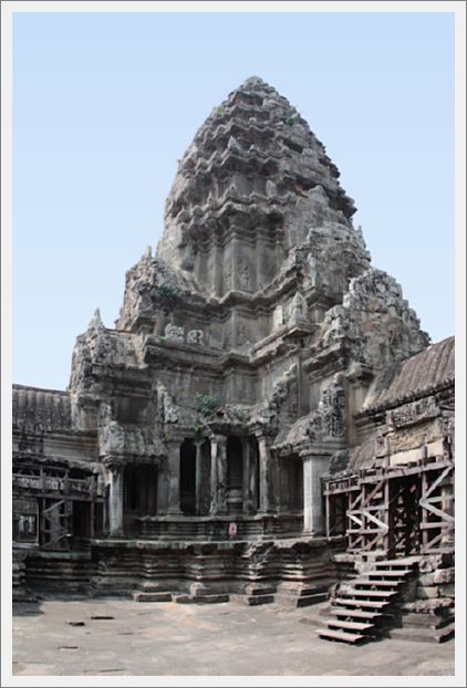 Cambodia_AngkorWat_3760