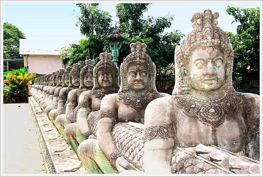 Cambodia_SiemReap_BuddhistTem_7856_m