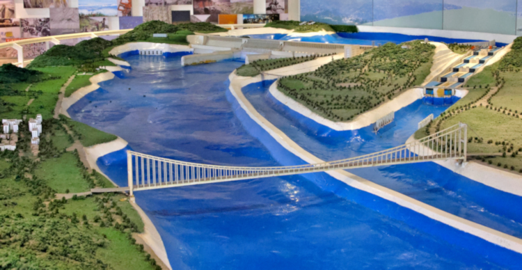 3 Gorges Dam, Yangtse River, China