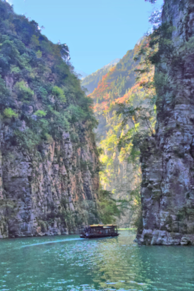 Shennv tributary to Yangtse River