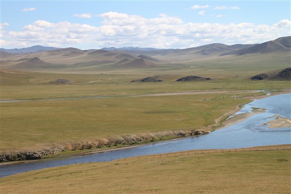 Mongolia_Landscape_Pan1_2117_m_600.jpg