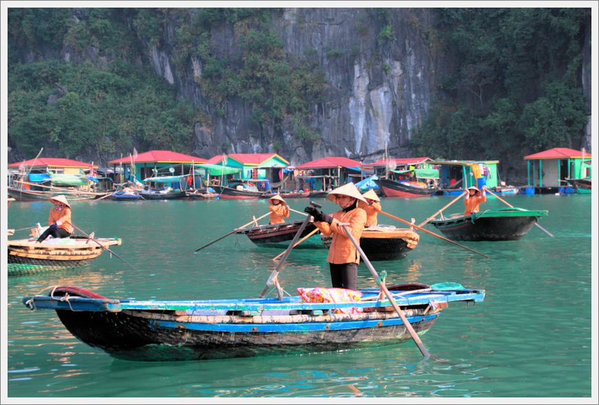 Vietnam_HalongBay_VungVieng_8939