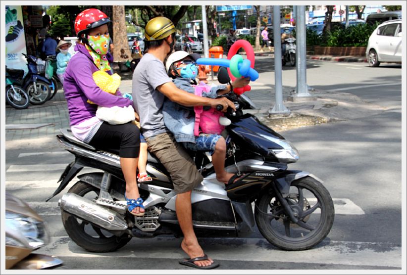Saigon_StreetTraffic_6681