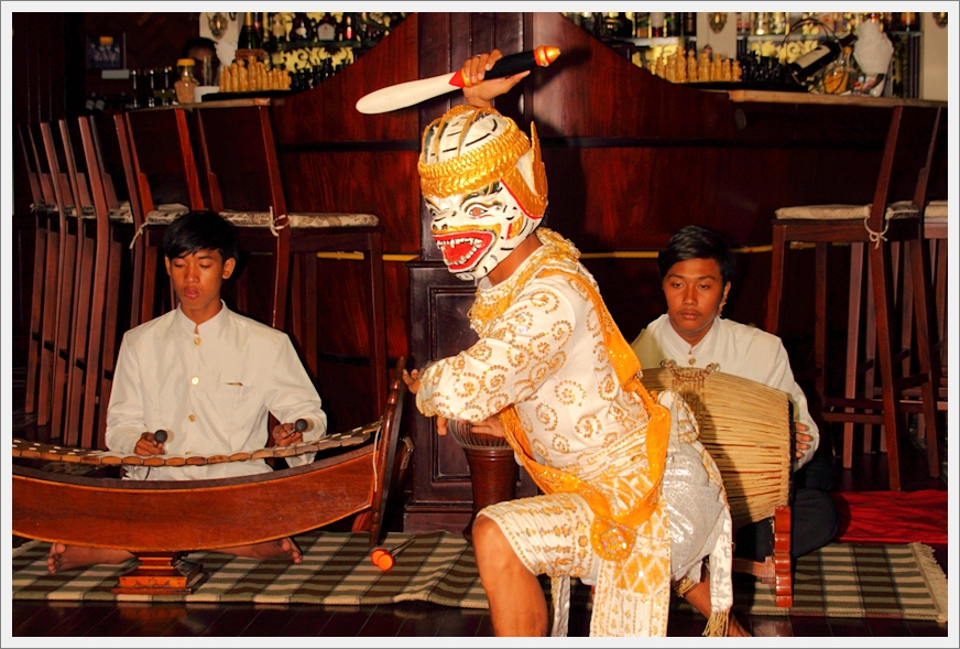 MekongCruise_Cambodia_Dance_7501