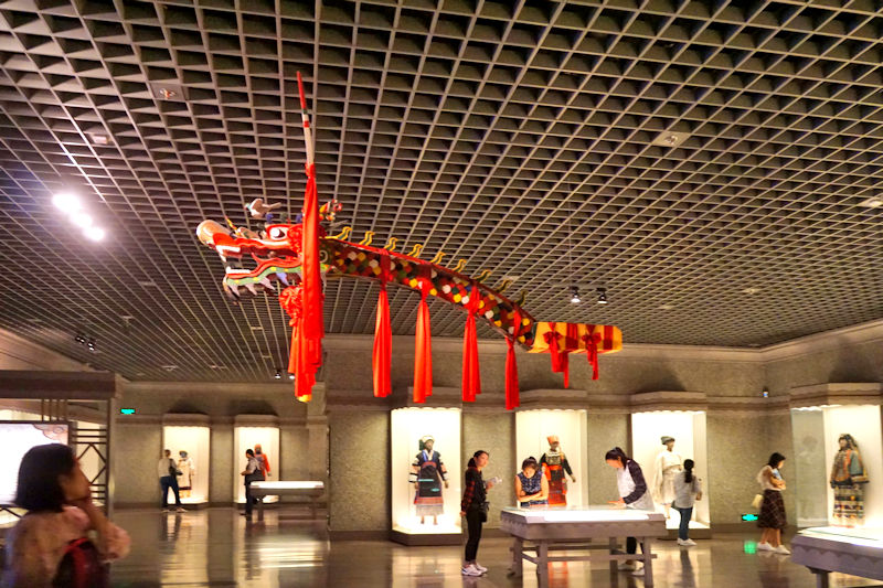 Shanghai Museum foyer