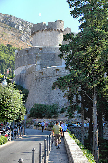 Dubrovnik_outsideWalls_0342.jpg