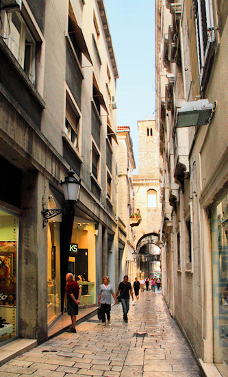 Split_Streets_0505.jpg