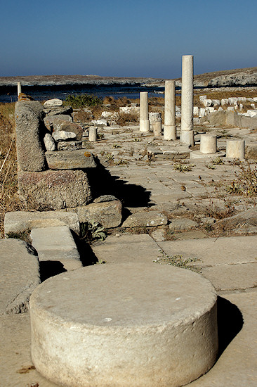 Delos_Columns&Coastline_DSC03977.jpg