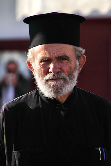 Mykonos_Priest_0053.jpg