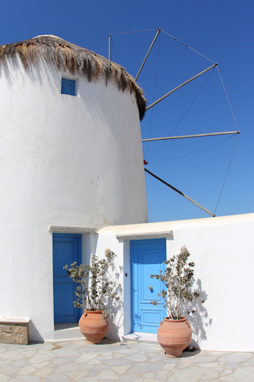 Mykonos_Windmills_2827_M.jpg