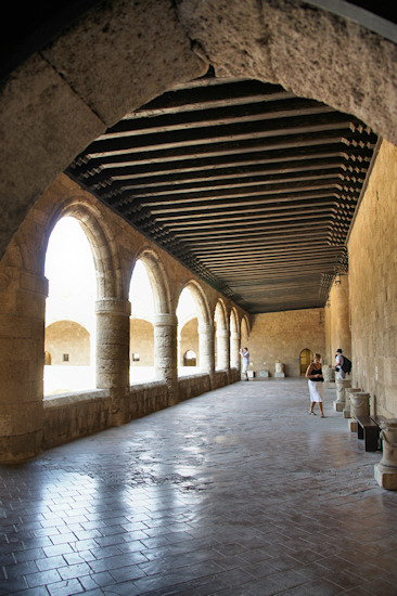 Rhodes_KnightsHospitalCloisters_DSC03617.jpg