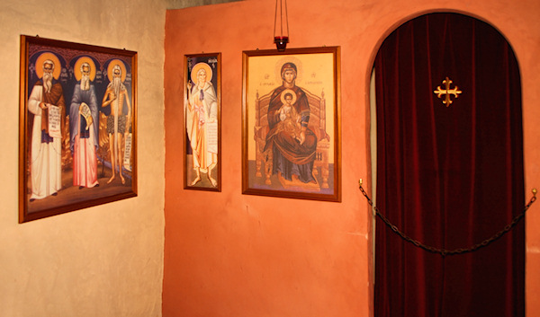 Santorini_Church_DominicanMonastery_9960.jpg