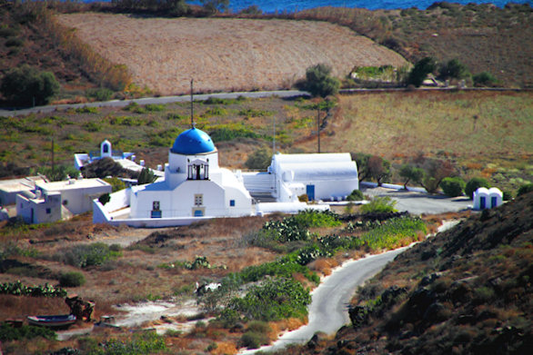 Santorini_CountrysideChurches_9967.jpg