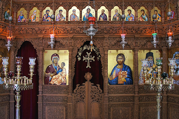 Santorini_Iconostasis_DSC03837.jpg