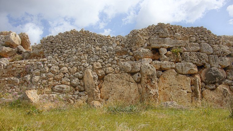 Malta_2522_Gozo_Ggantija Temples_m