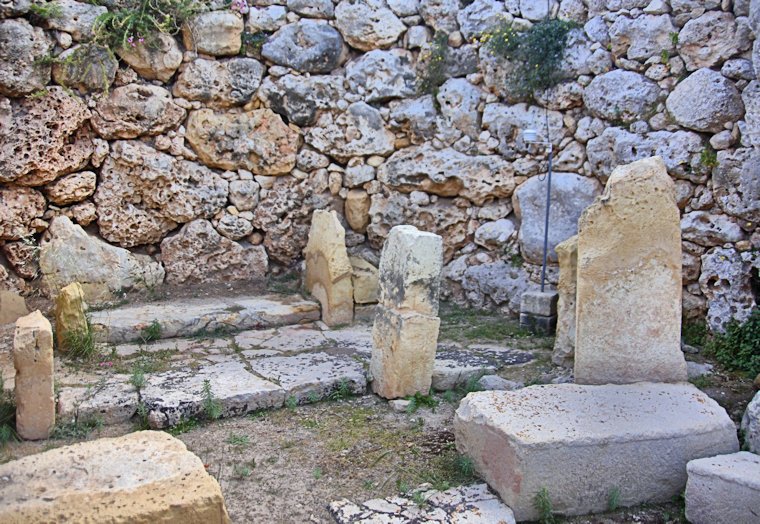 Malta_2527_Gozo_Ggantija Temples_m