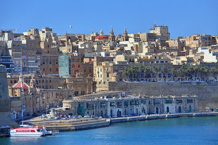 Malta_3032_Valletta from Vittoriosa_m