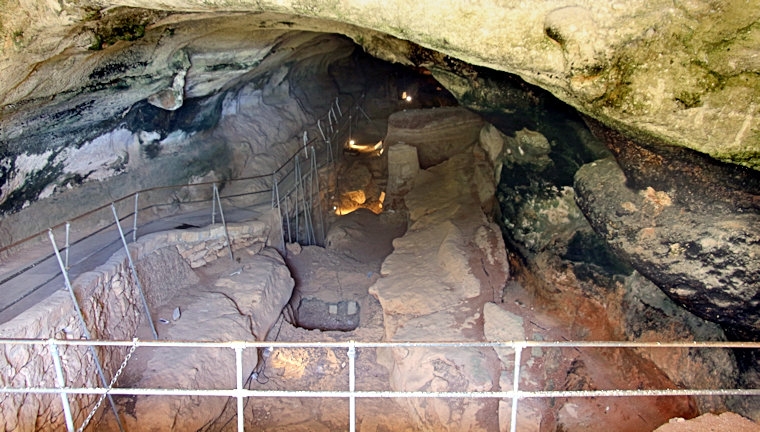 Malta_3291_Birzebbuga_Ghar Dalam Cave_m