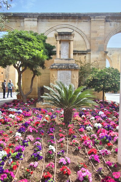 Malta_1770_Valletta_Upper Barrack Gardens_m