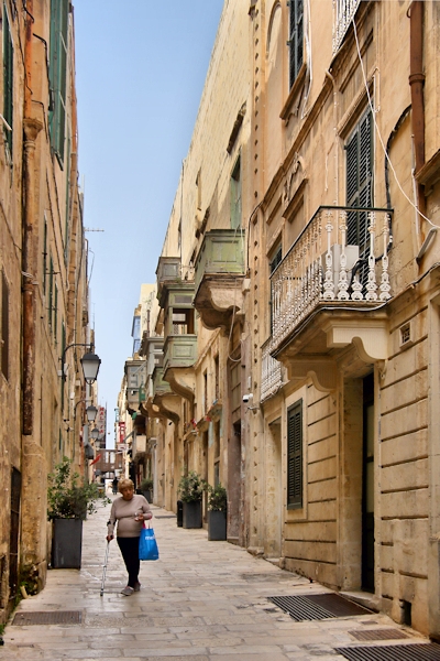 Malta_2009_Valletta_Around the City_m