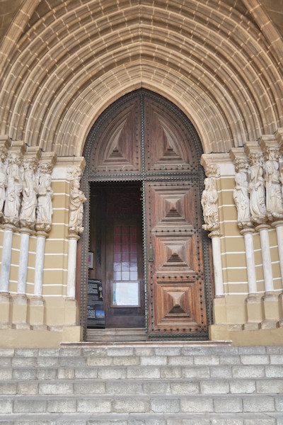 Main entrance to the Cathedral of Évora, Portugal