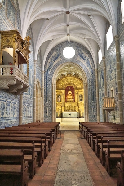 Inside the church of São João Evangelista, Lóios Convent, Evora, Portugal