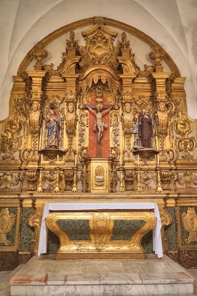 Inside the church of São João Evangelista, Lóios Convent, Evora, Portugal