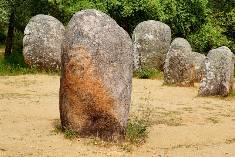 Almendres Cromlech standing stones, 10 km west of Evora, Portugal