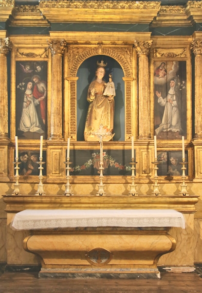 Side chapel of the church of São João Evangelista, Lóios Convent, Evora, Portugal