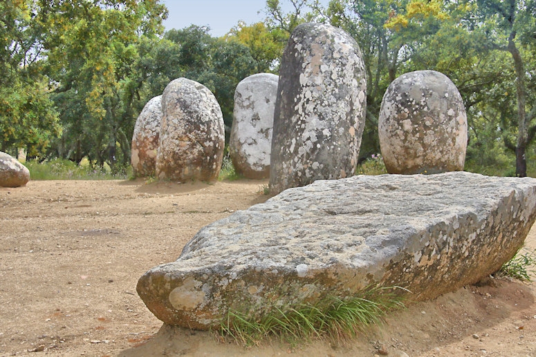 Almendres Cromlech standing stones, 10 km west of Evora, Portugal