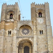 The Lisbon Cathedral, call the Se. Since the beginning of the construction of the cathedral in 1147, it has been modified several times and survived many earthquakes.