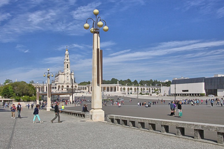 The Shrine of Our Lady of the Holy Rosary of Fátima celebrates the appearance of the Blessed Virgin Mary reported in 1917 by three shepherd children at the Cova da Iria, in Fátima, Portugal