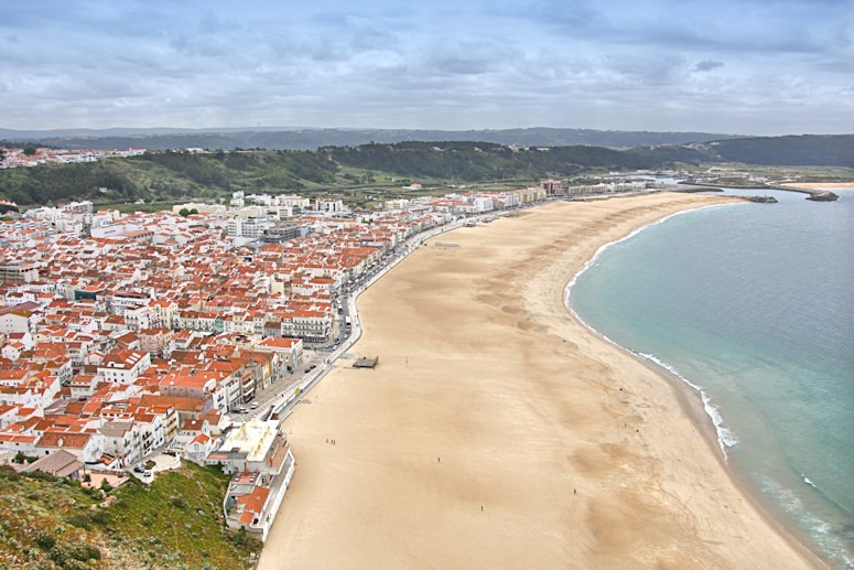 Looking down from Sitio to the area of Praia 