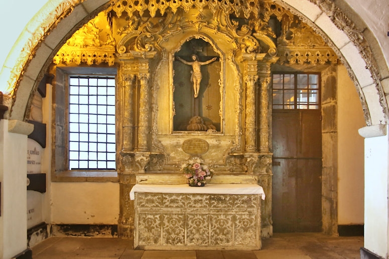 Inside the Church of the Franciscans, Porto