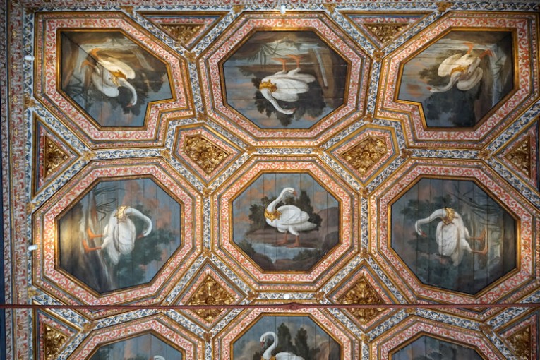 Inside Sintra Palace: the Swan Room