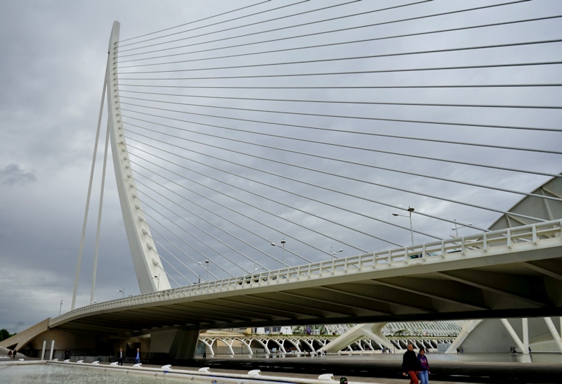 L'Assut de l'Or ('Dam of Gold', City of Arts and Sciences, Valencia, Spain