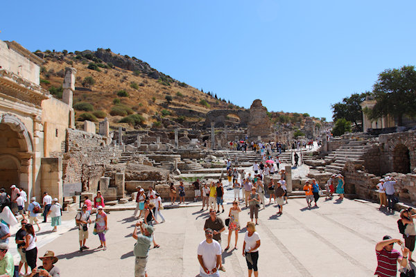 Ephesus_2796.jpg