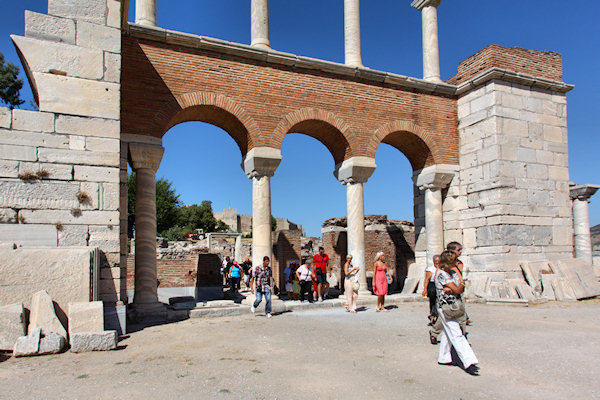 Ephesus_2802.jpg