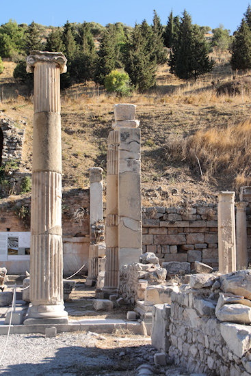 Ephesus_9571.jpg