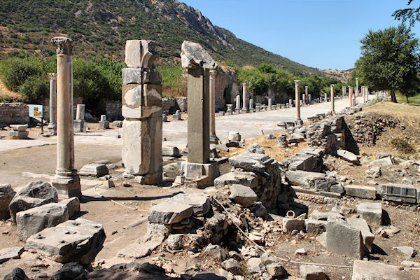 Ephesus_9704.jpg