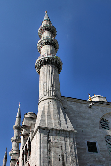 Istanbul_BlueMosque_8950.jpg