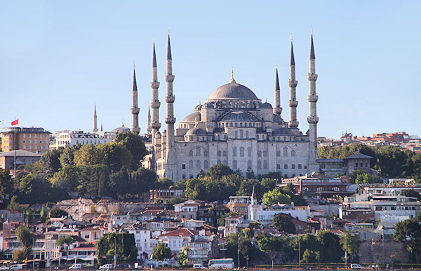 Istanbul_BlueMosque_Ext_9539.jpg