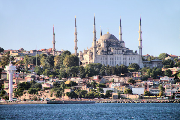 Istanbul_BlueMosque_Ext_9541.jpg