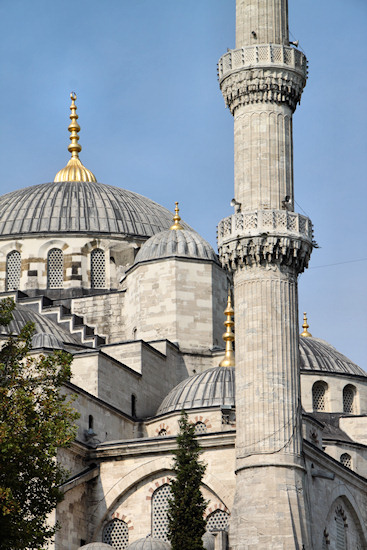 Istanbul_BlueMosque_Exterior_9390.jpg