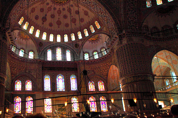 Istanbul_BlueMosque_Interior_9046.jpg