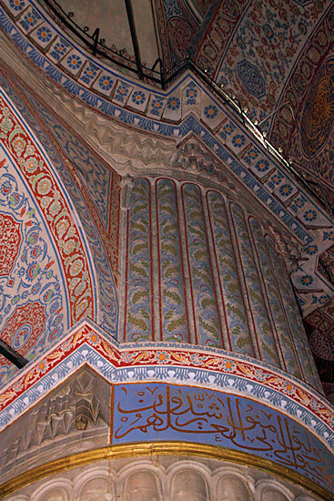 Istanbul_BlueMosque_Interior_9063.jpg