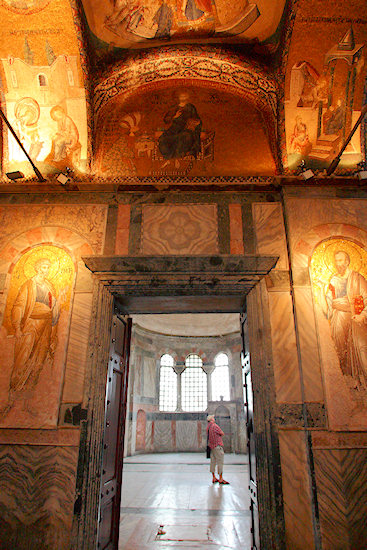 Istanbul_ChoraChurch_Interior_2744.jpg