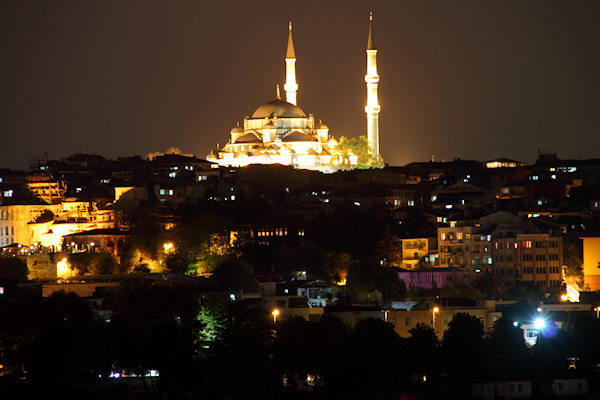 Istanbul_NightViews_9418.jpg