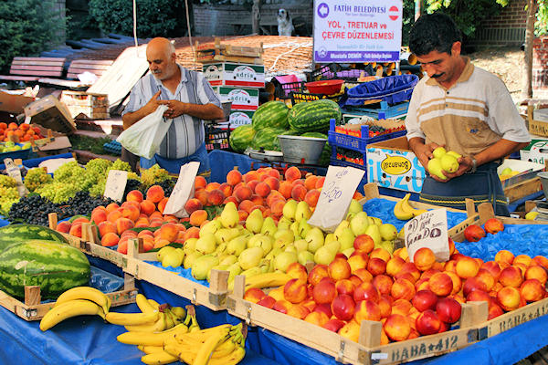 Istanbul_StreetMarket_8975.jpg