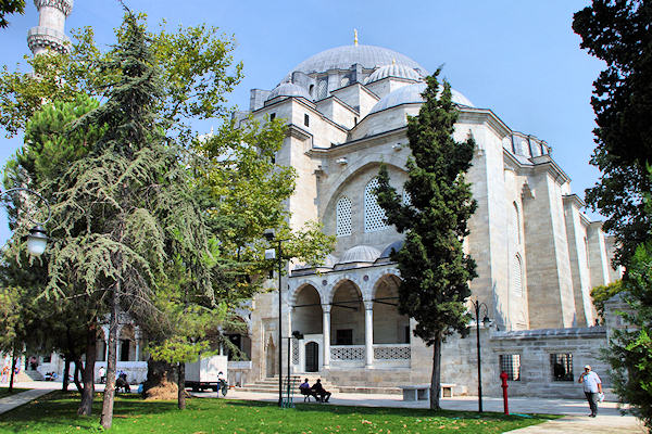 Istanbul_SuleymanijeMosque_Ext_9306.jpg